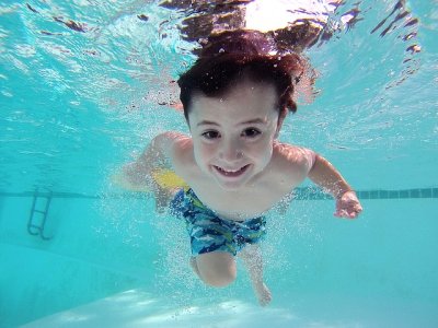 nager-enfants-des-bonds-delires